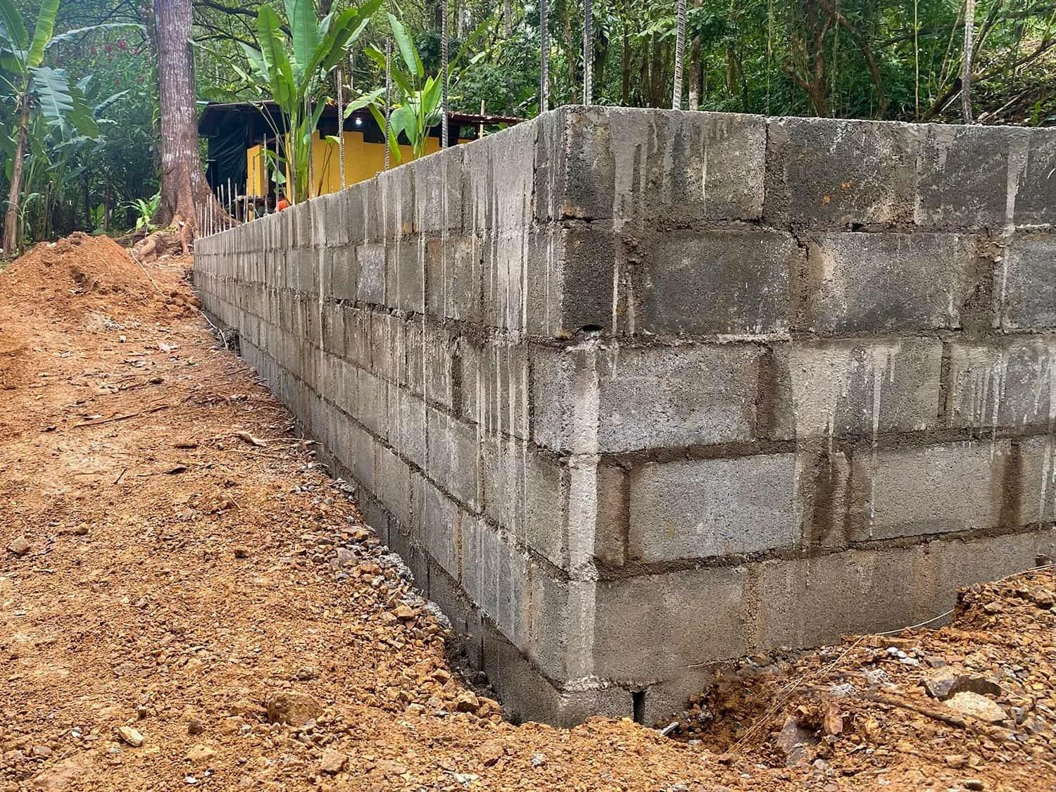 Main House Foundation Walls at Bohorica, photo 13