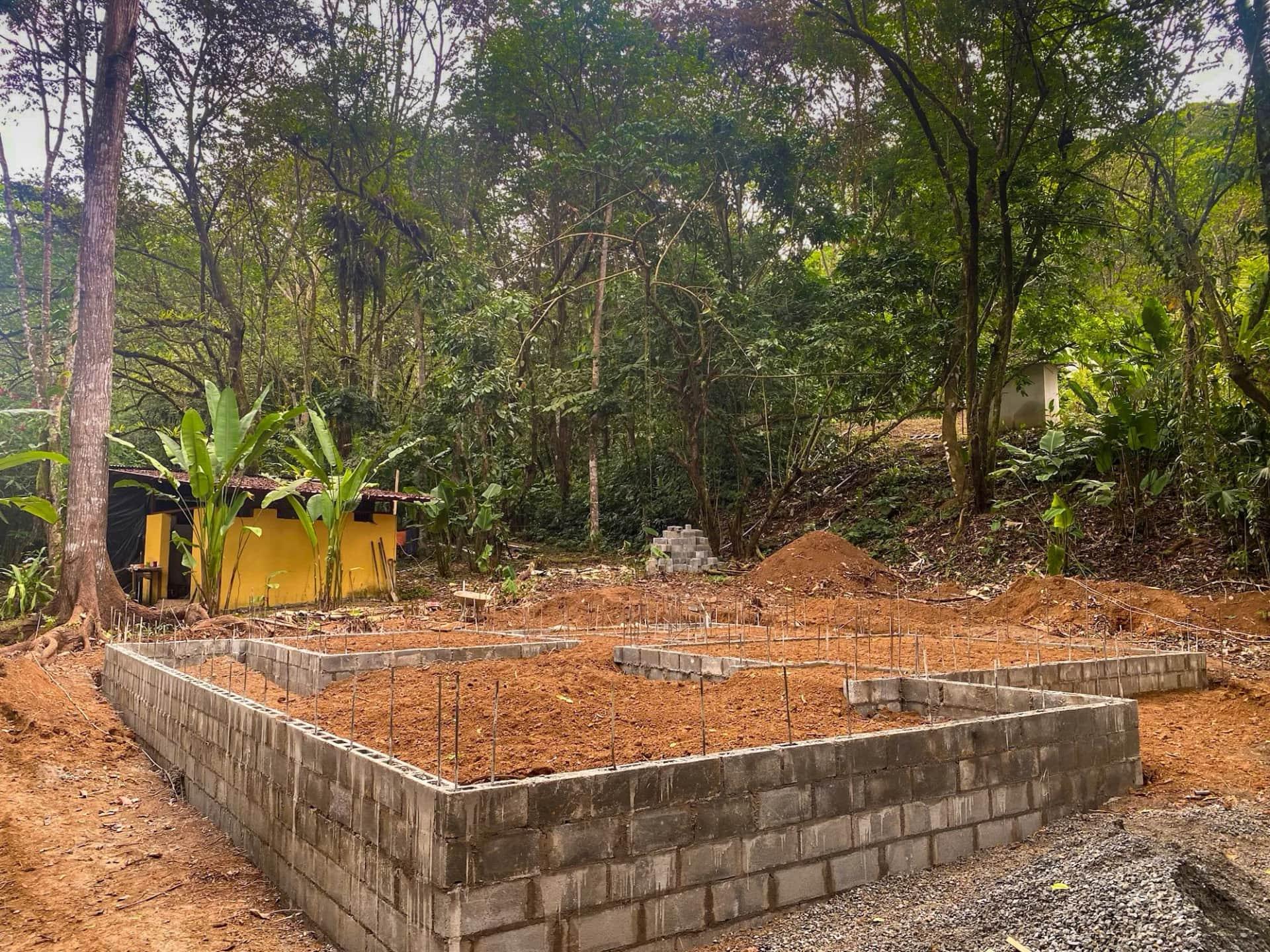 Main House Foundation Walls at Bohorica, photo 12