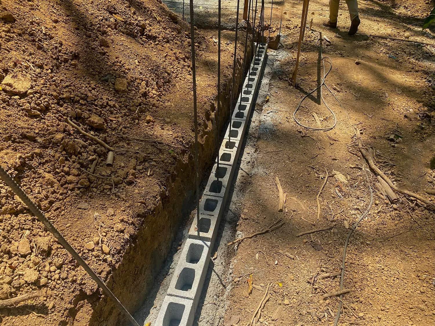 Main House Foundation Walls at Bohorica, photo 4