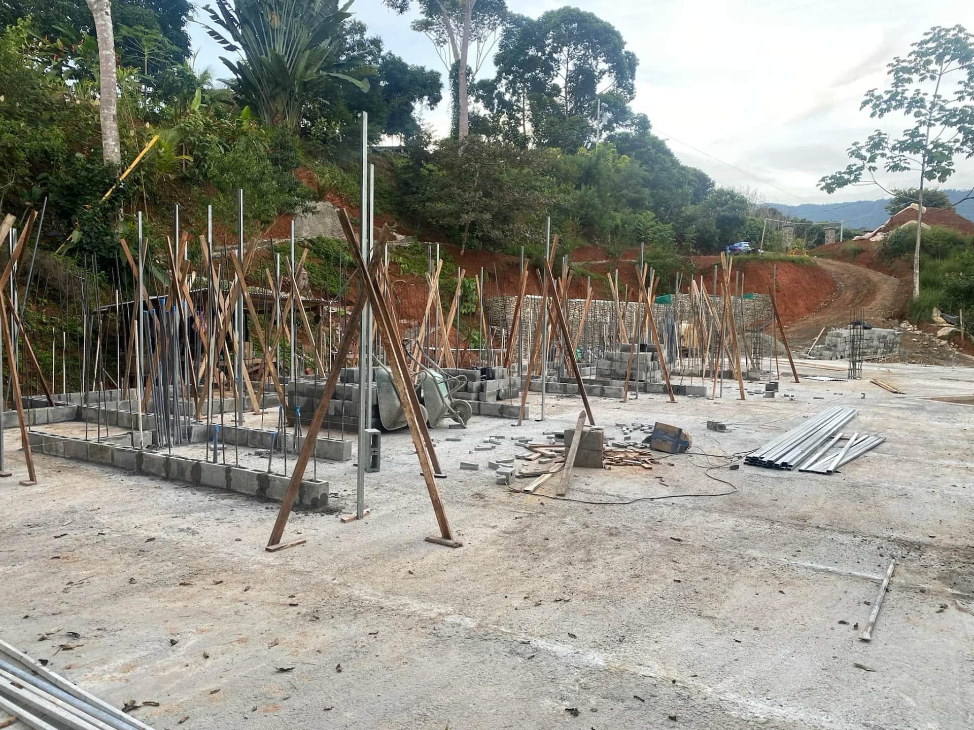 Construction of Concrete Walls - Casa Cavu, photo 2