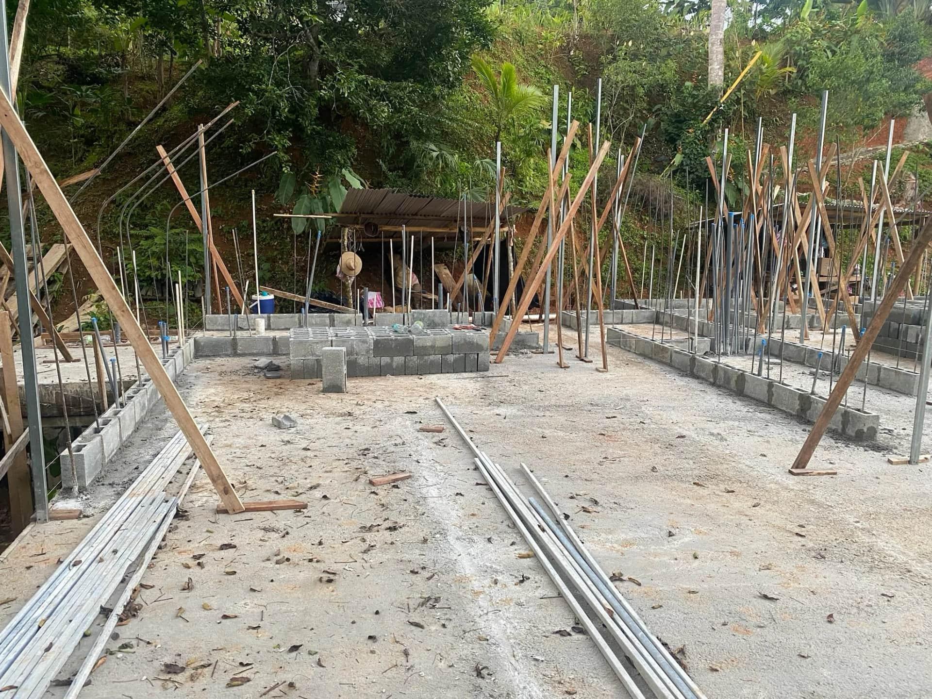 Construction of Concrete Walls - Casa Cavu, photo 3