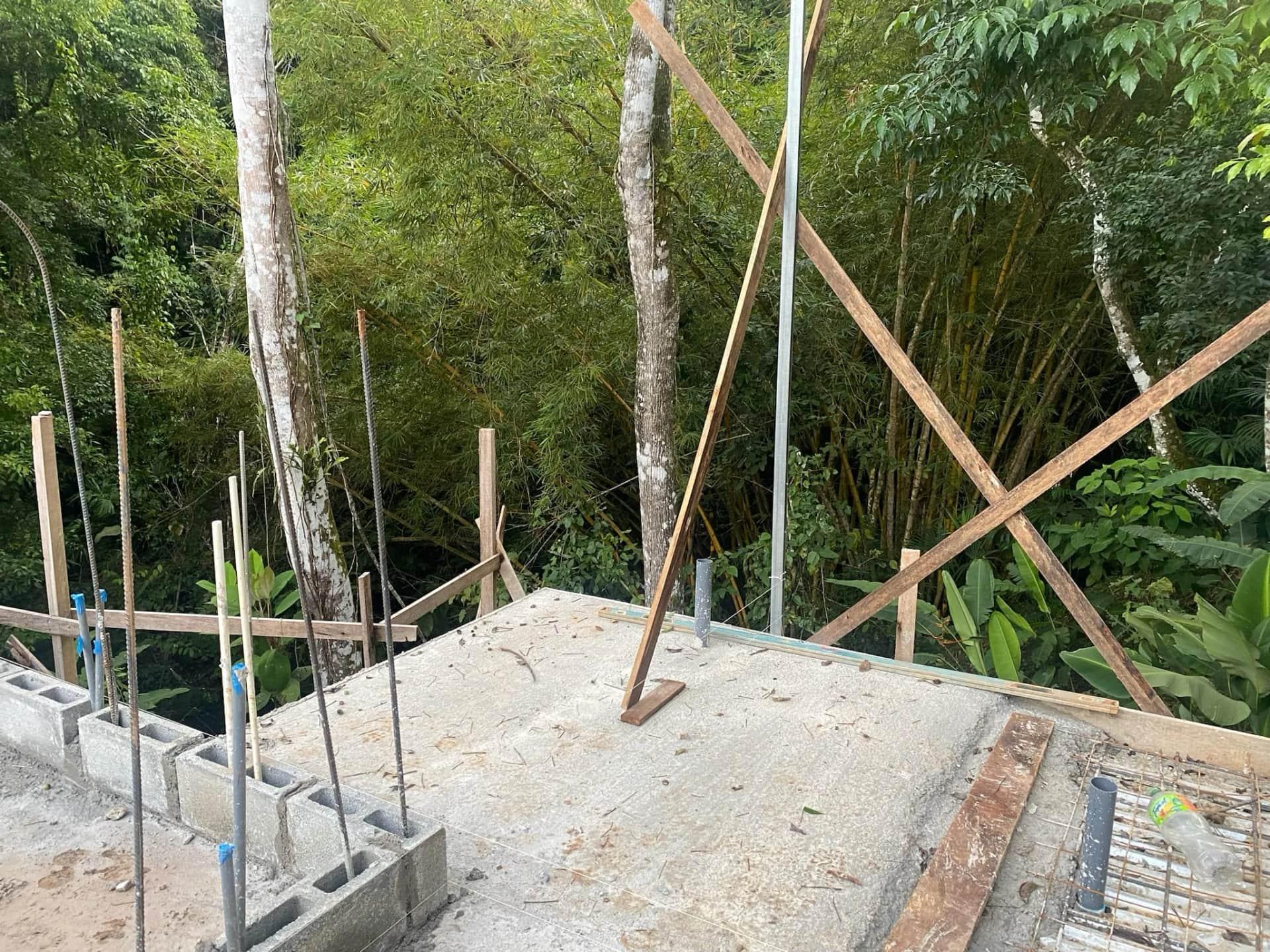 Construction of Concrete Walls - Casa Cavu, photo 4