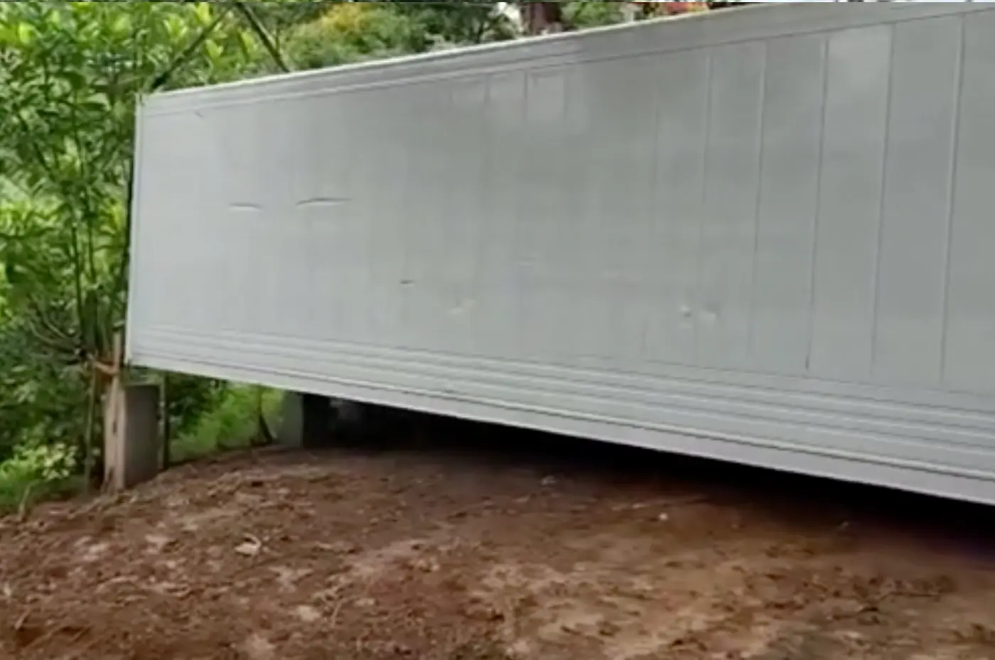 40ft Shipping Container / Cabina Delivered to Casa Cavu, photo 3