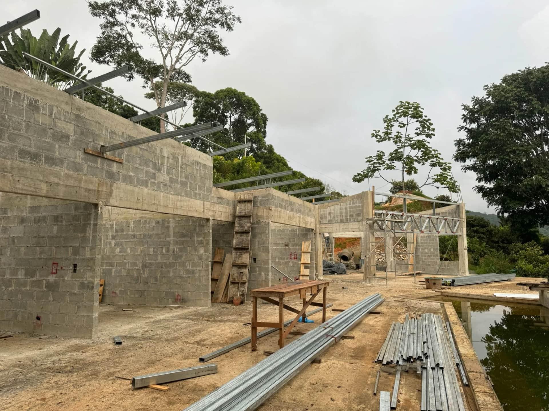 Roof Beams and Insulation - Casa Cavu, photo 9