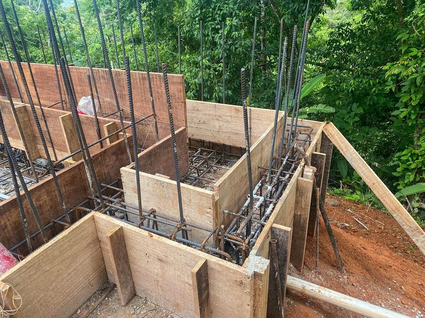 Building the Infinity Pool Basin, photo 5