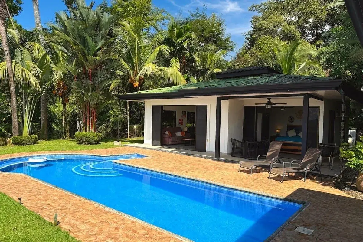 0.3 Acres — 2-Bedroom Home with Panoramic Ocean View, Fully Landscaped & Fenced | Ojochal property photo 1 in Costa Rica