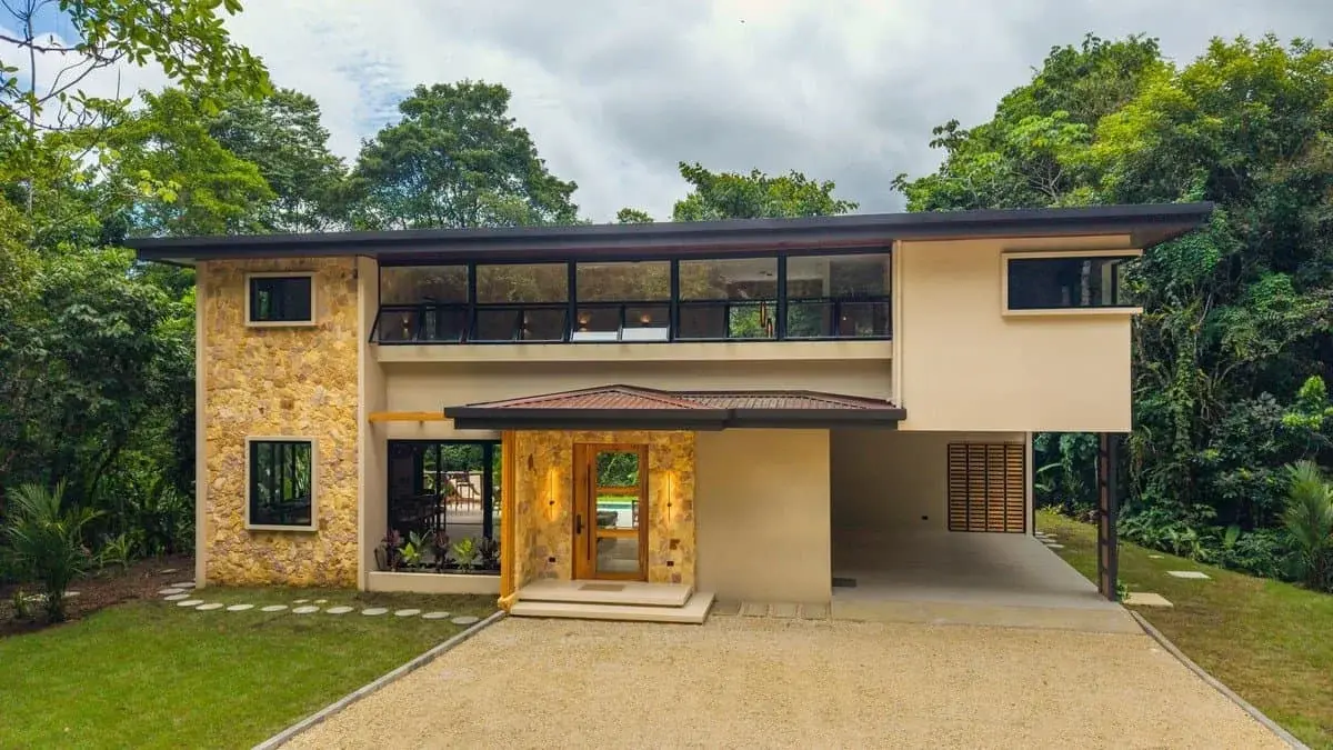 5 Acres — 3-Bedroom Luxury Jungle Home with Natural Stream, Saltwater Pool & Walking Trail | Ojochal property photo 3 in Costa Rica