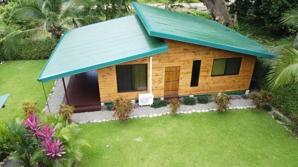 0.12 Acres — 2-Bedroom Turn-Key Coastal Home, Walk to Whale's Tail Beach | Uvita property photo 1 in Costa Rica