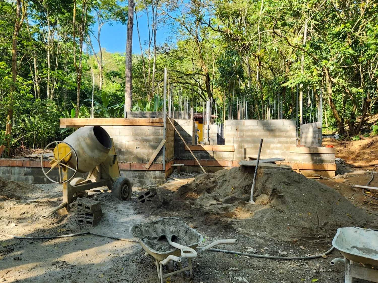 Building Concrete Block Walls & Headers, Bohorica Project