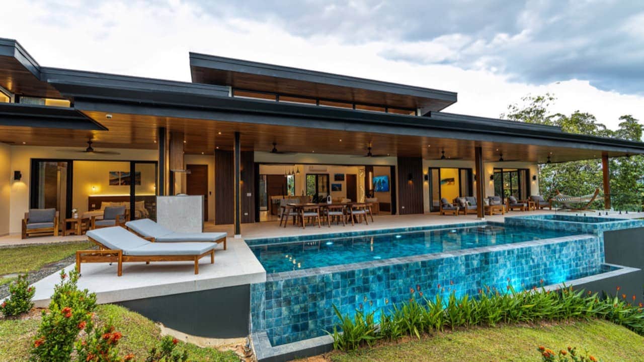 3 Bedroom Luxury Modern Tropical Home in Dominical in Dominical, Puntarenas, Costa Rica