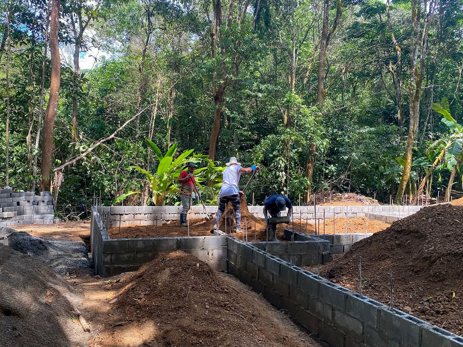 Main House Foundation Walls at Bohorica, photo 11