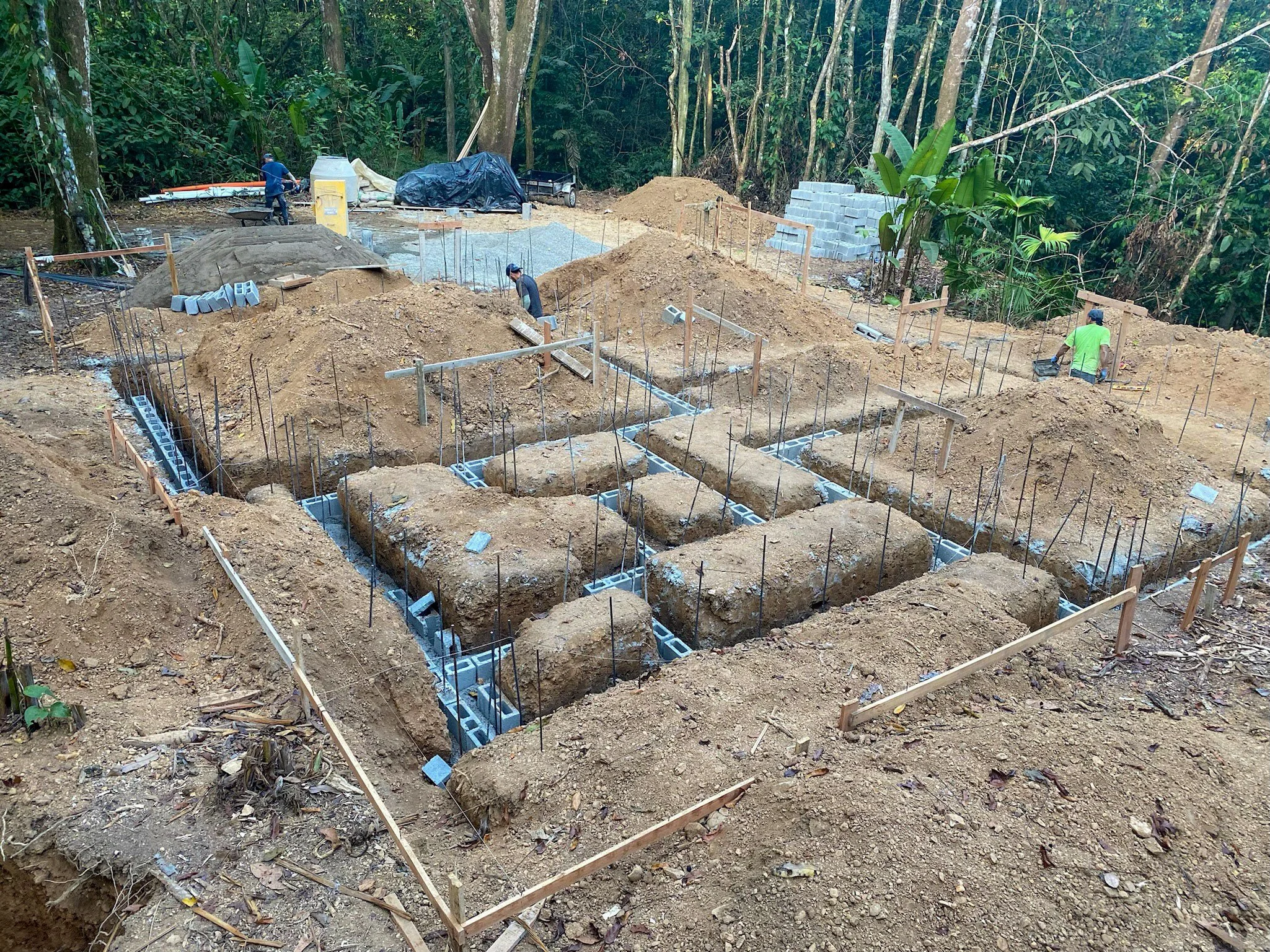Main House Foundation Walls at Bohorica, photo 5