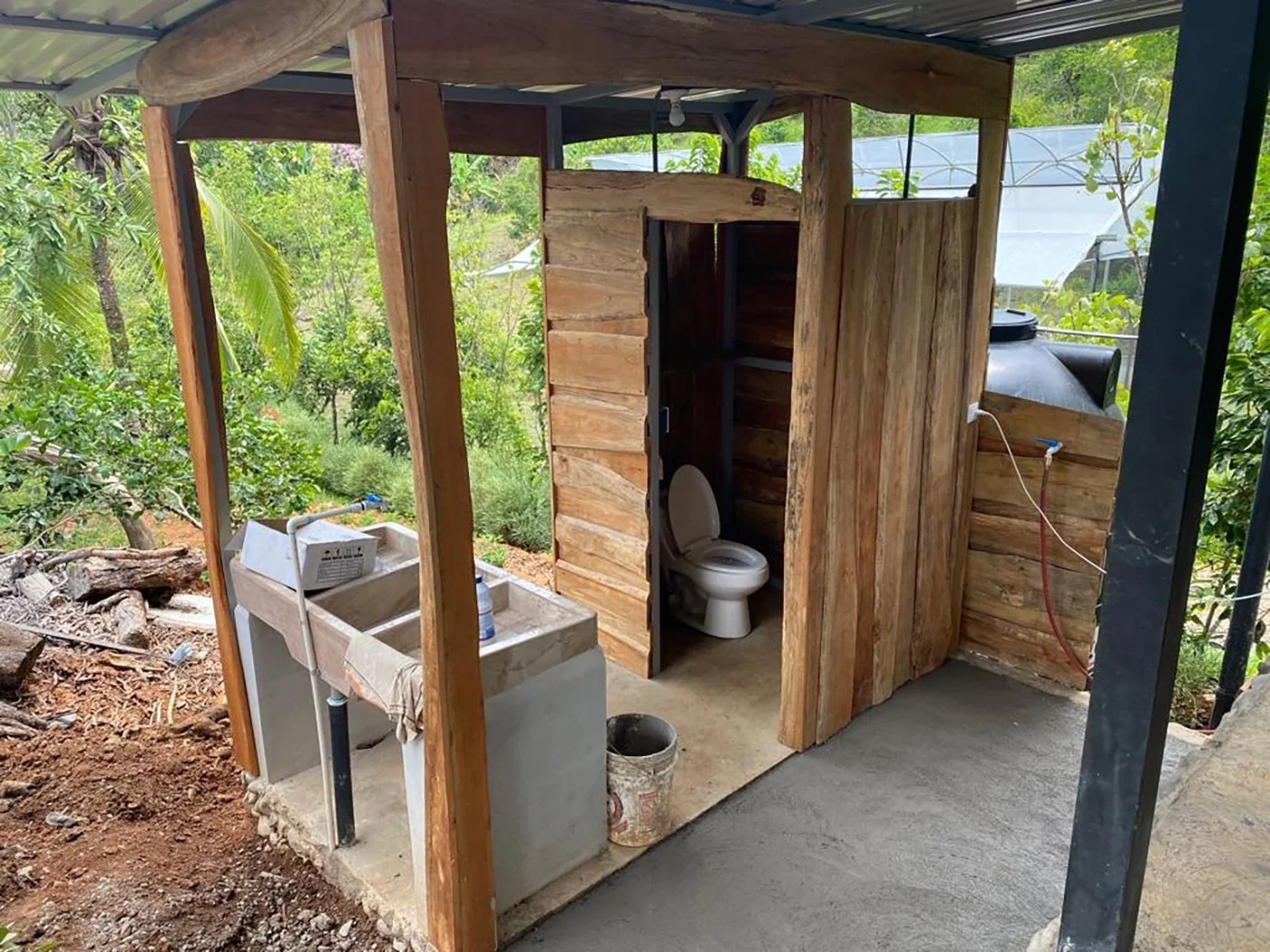 40ft Shipping Container outdoor living addition, photo 6