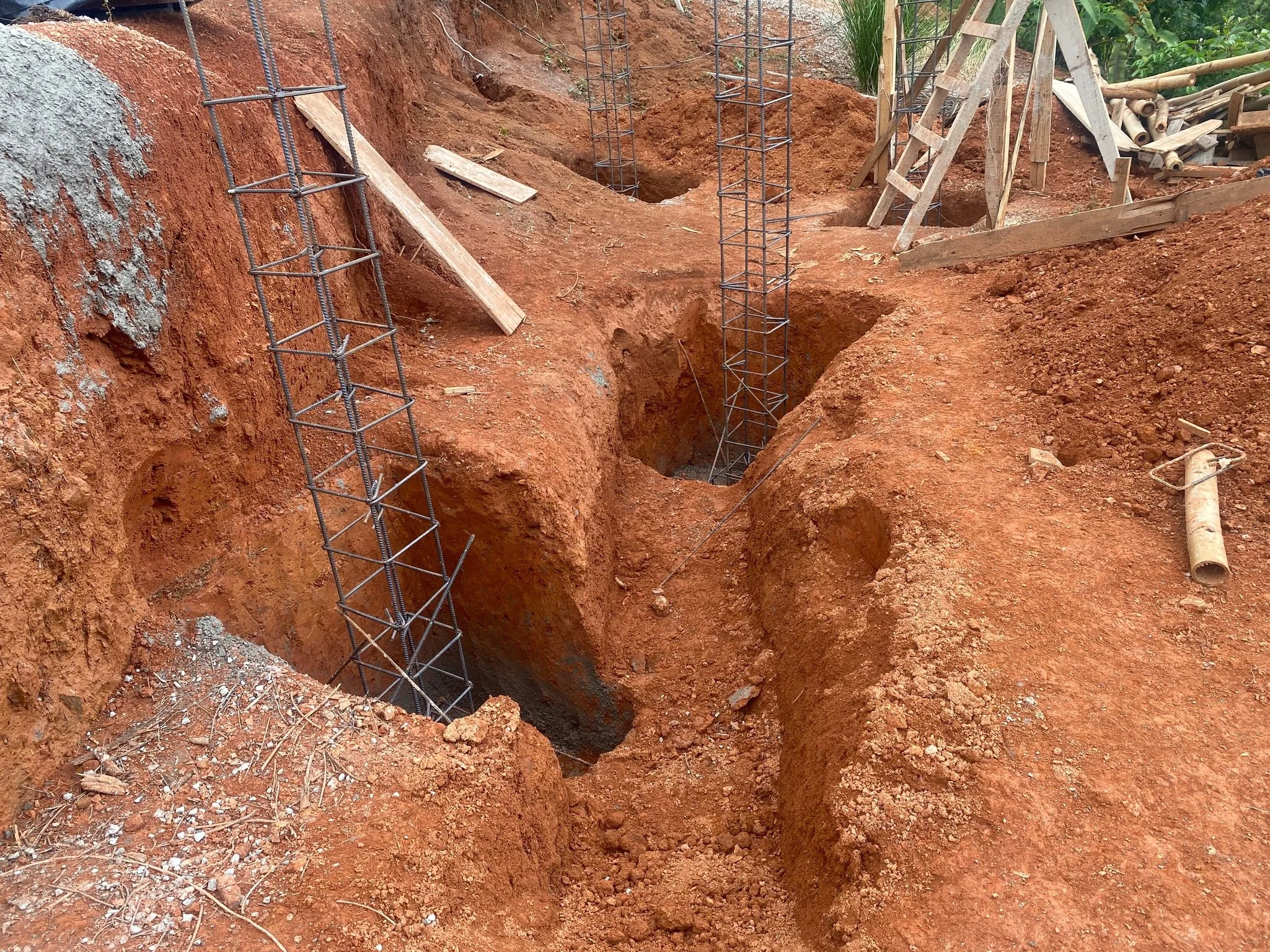Concrete support columns and mechanical room construction, photo 3